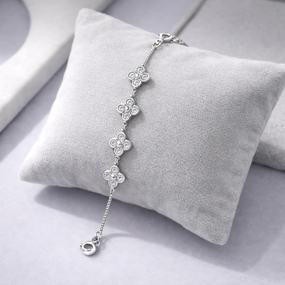 Petite Clover Spark Bracelet Silver