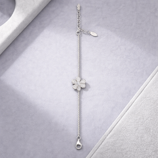 Petite Blossom Chain Bracelet Silver