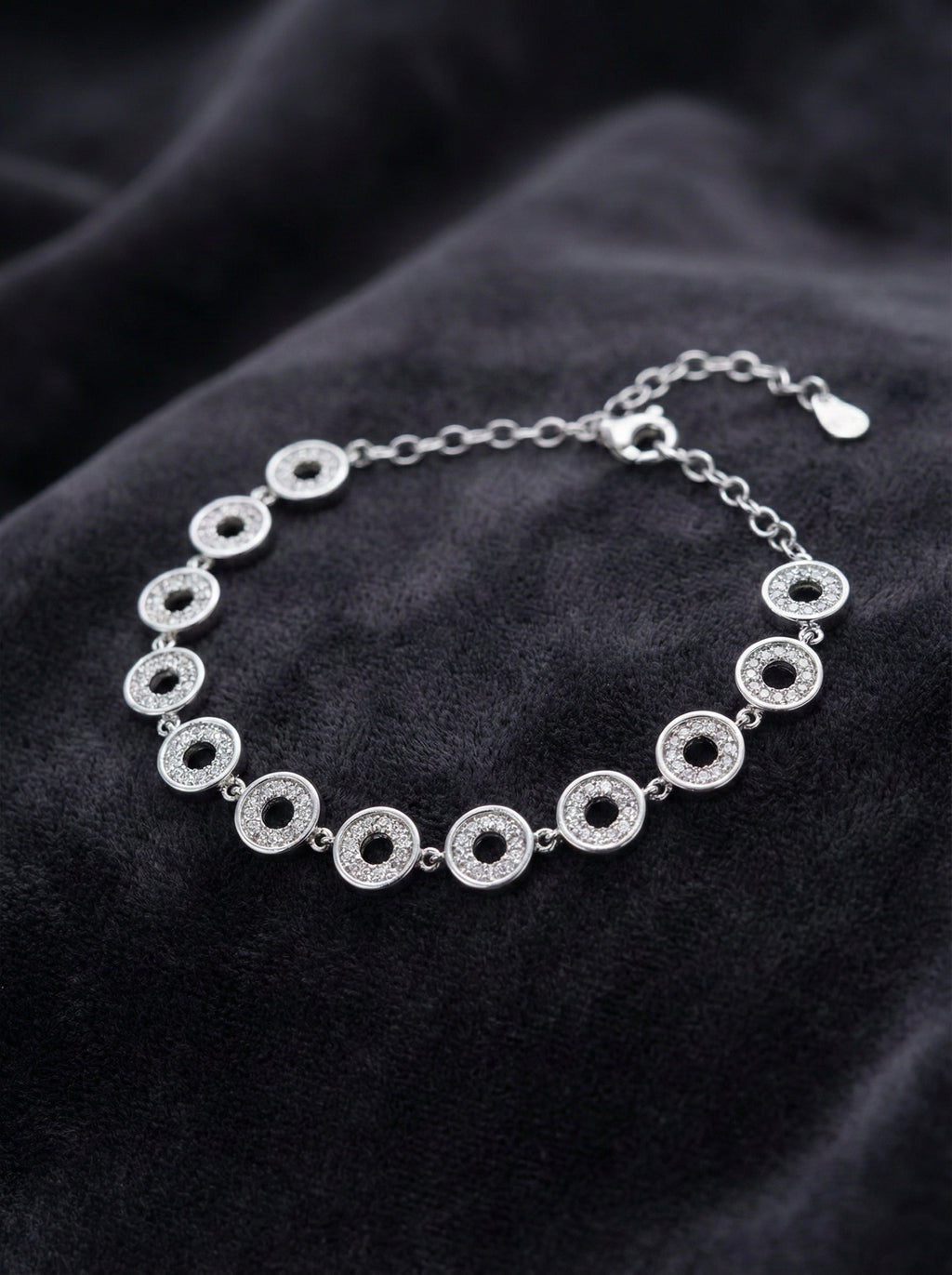 Circle of Sparkle Link Bracelet Silver
