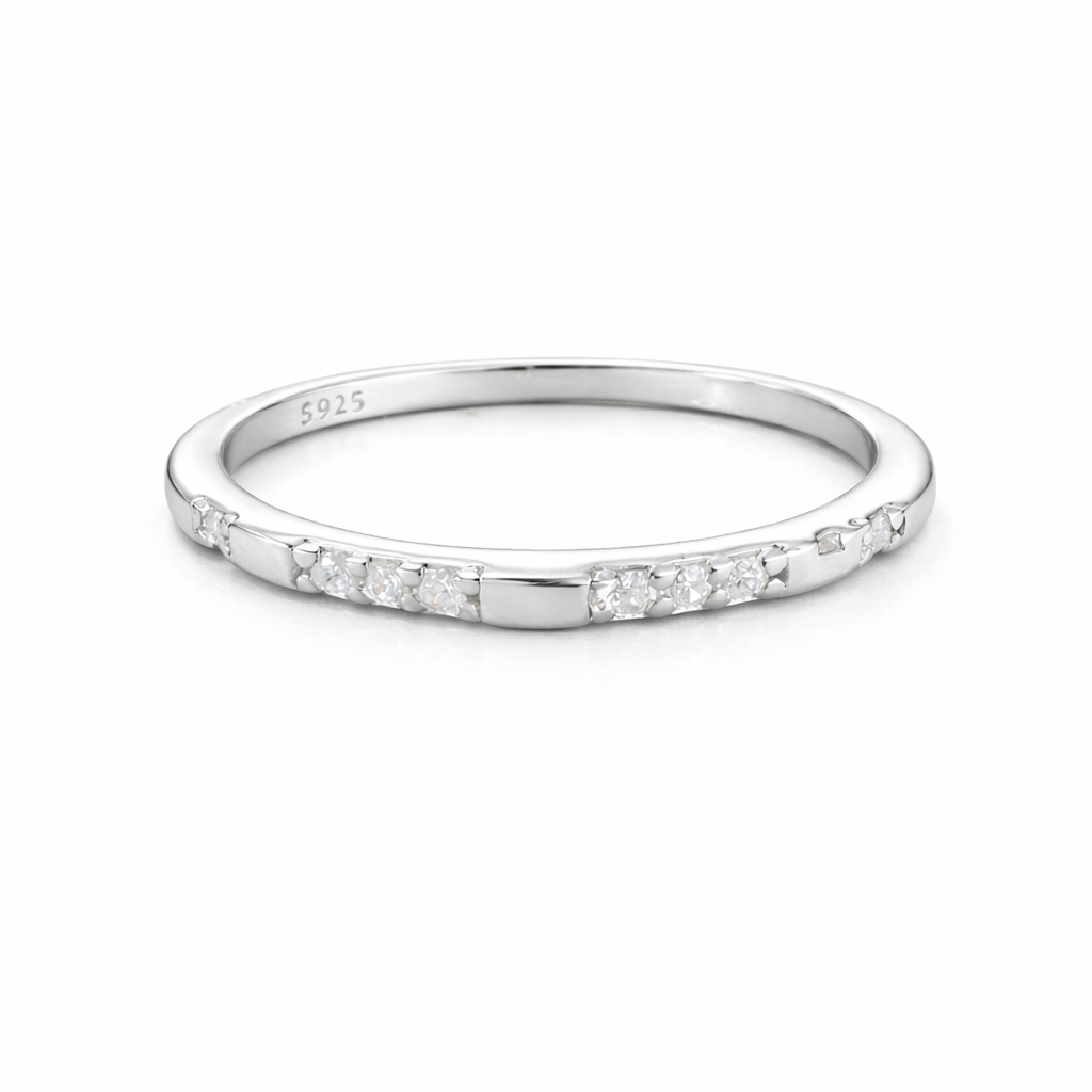 Classic Petite Spark Band Silver