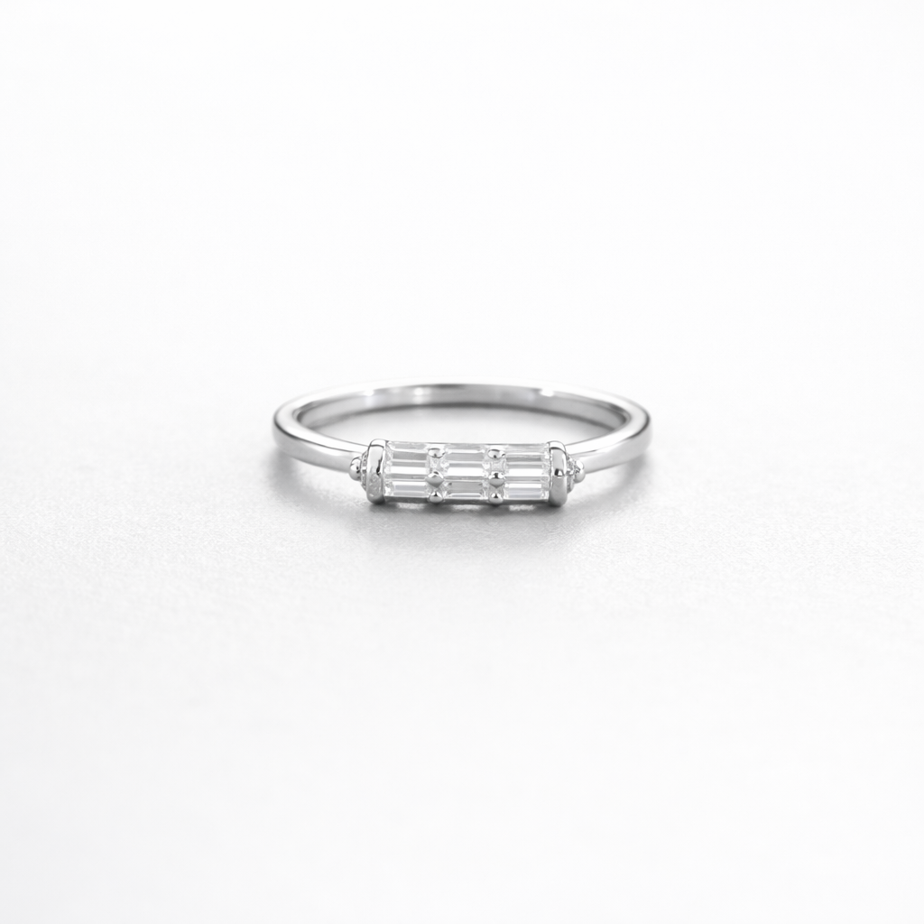Baguette Bar Spark Ring Silver