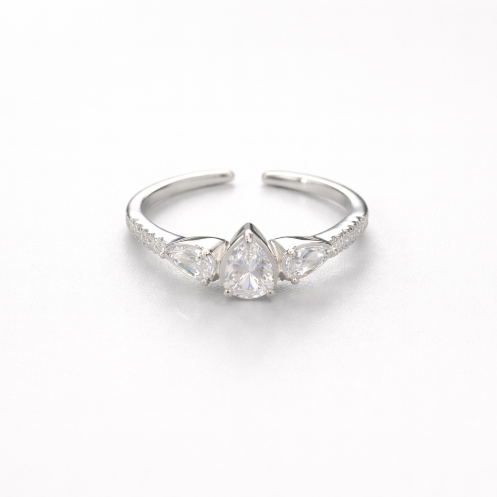 Trinity Pear Spark Ring Silver